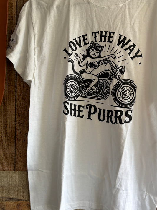 Love The Way She Purrs | Classic Unisex T-shirt